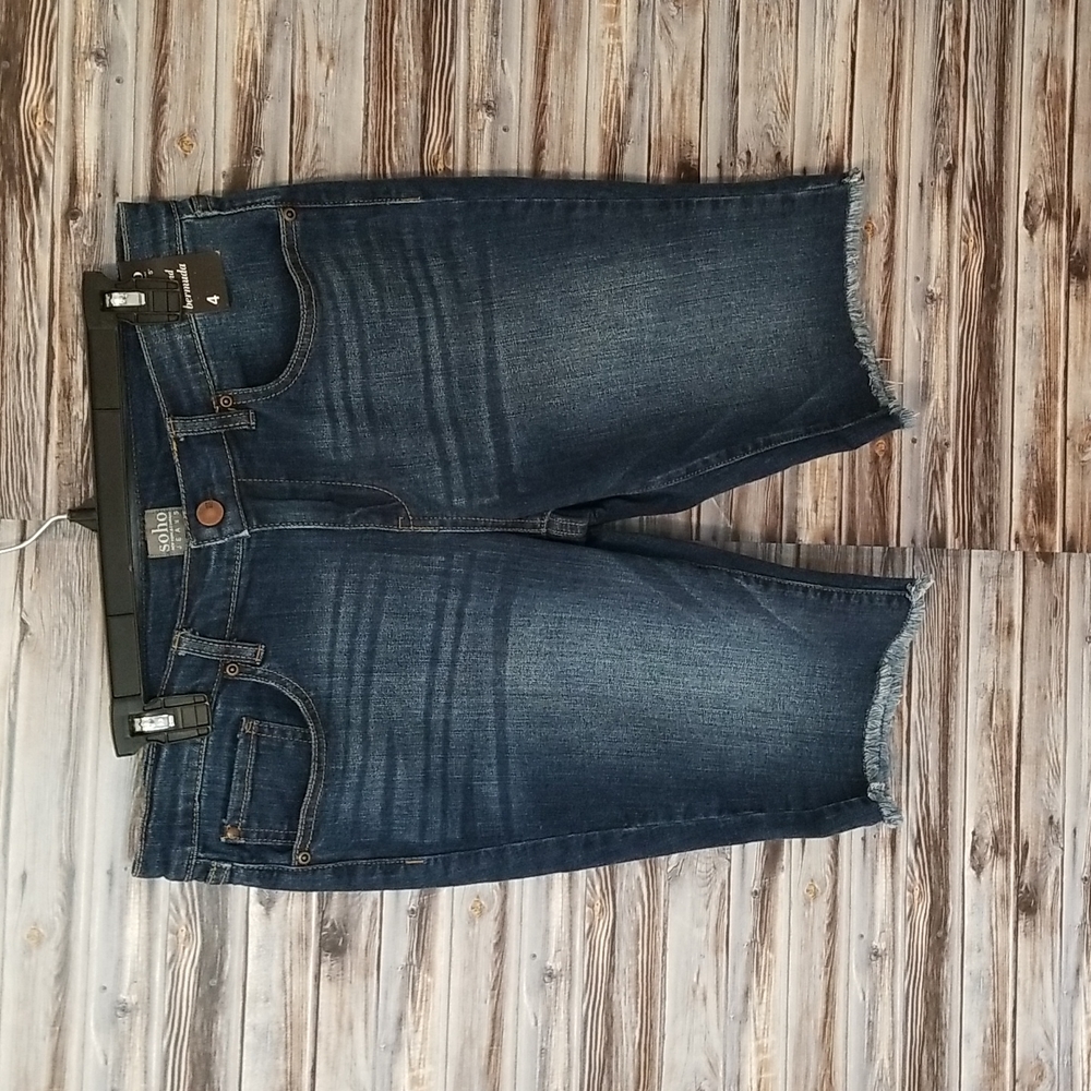 New York and company Bermuda jean shorts size 4 NWT